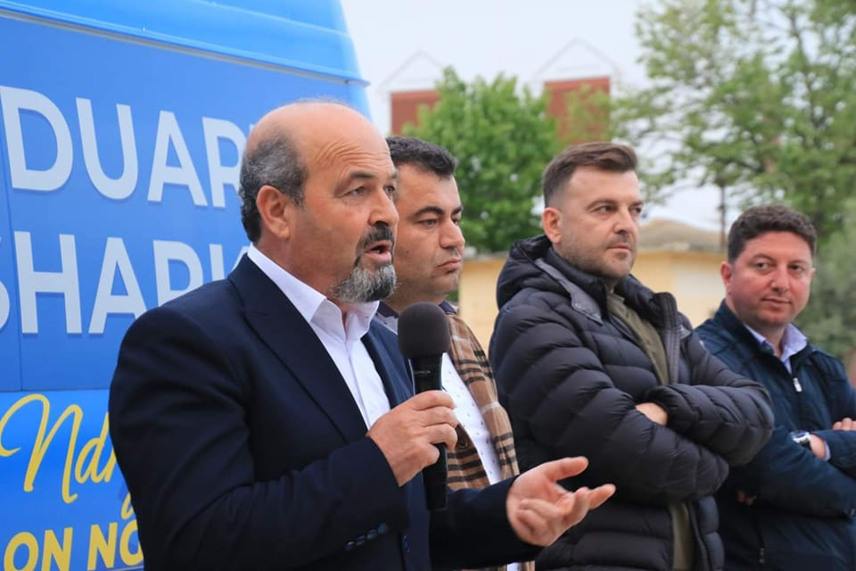 Kandidati i opozitës në Lushnjë, Sharka fonde për grante në bujqësi dhe dëmtime nga moti