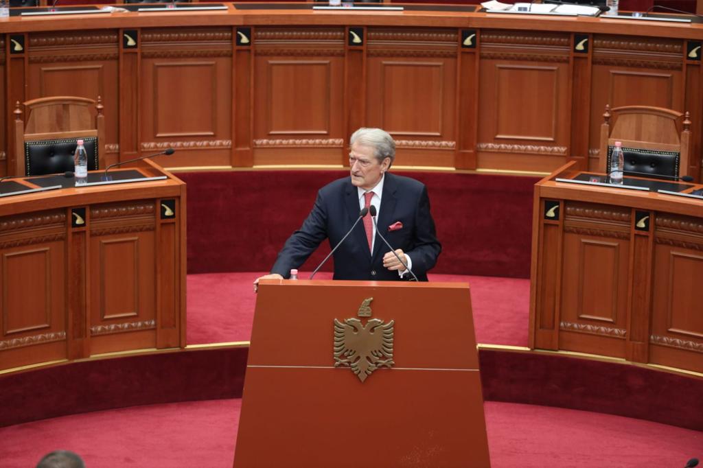 “Zgjedhësit fantazmë që votuan më shumë se një herë ishin në total 547 mijë të tillë”