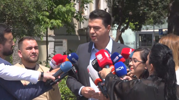 Pyetja epike e gazetares për Bashën: A jeni i gatshëm të merrni drejtimin e PD për ti çuar ata në humbjen e rradhës?