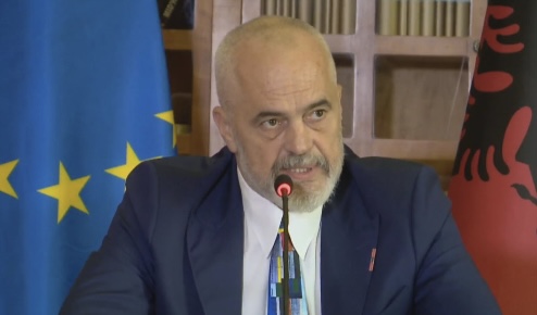 Edi Rama propozon një draft për asociacionin e komunave me shumice serbe në veri të Kosovës