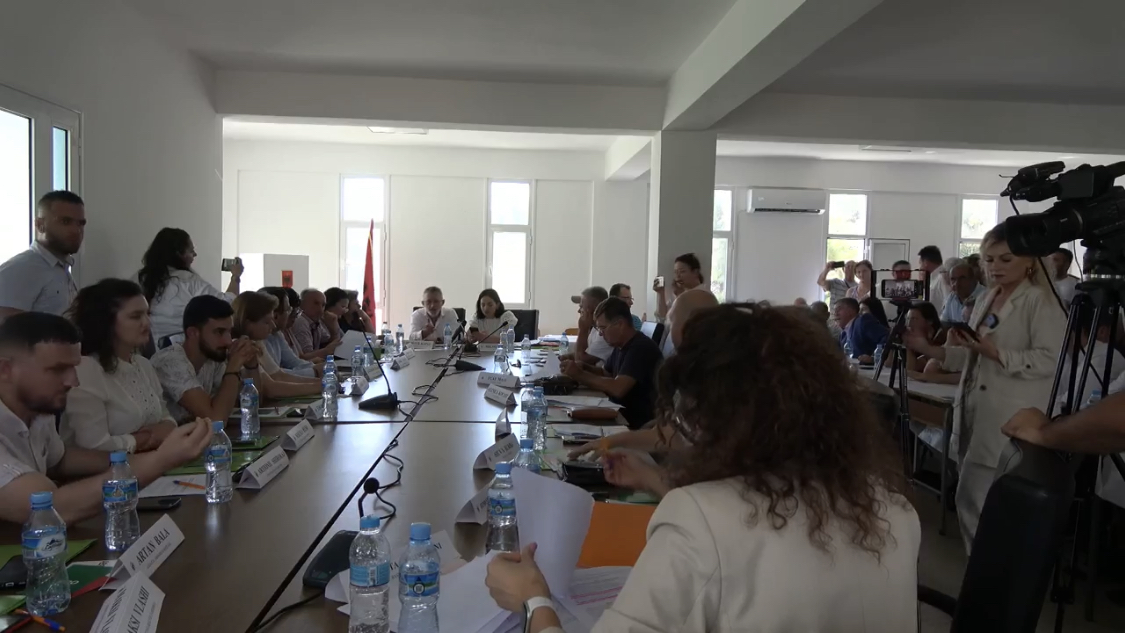 Himarë, mes tensionesh vuloset grabitja e fitores së Belerit që është në qeli