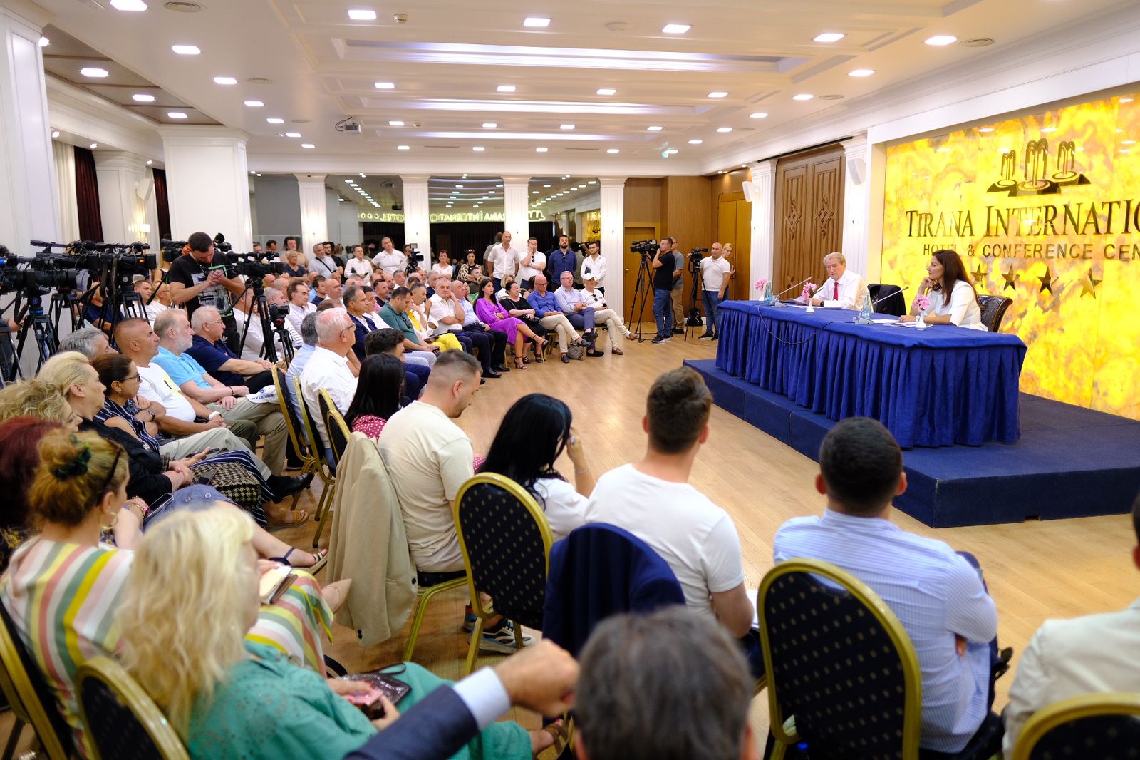 Berisha zbardh 3 burimet për akuzat ndaj tij në non gratan britanike. Tek burimi i tretë Lulzim Basha.