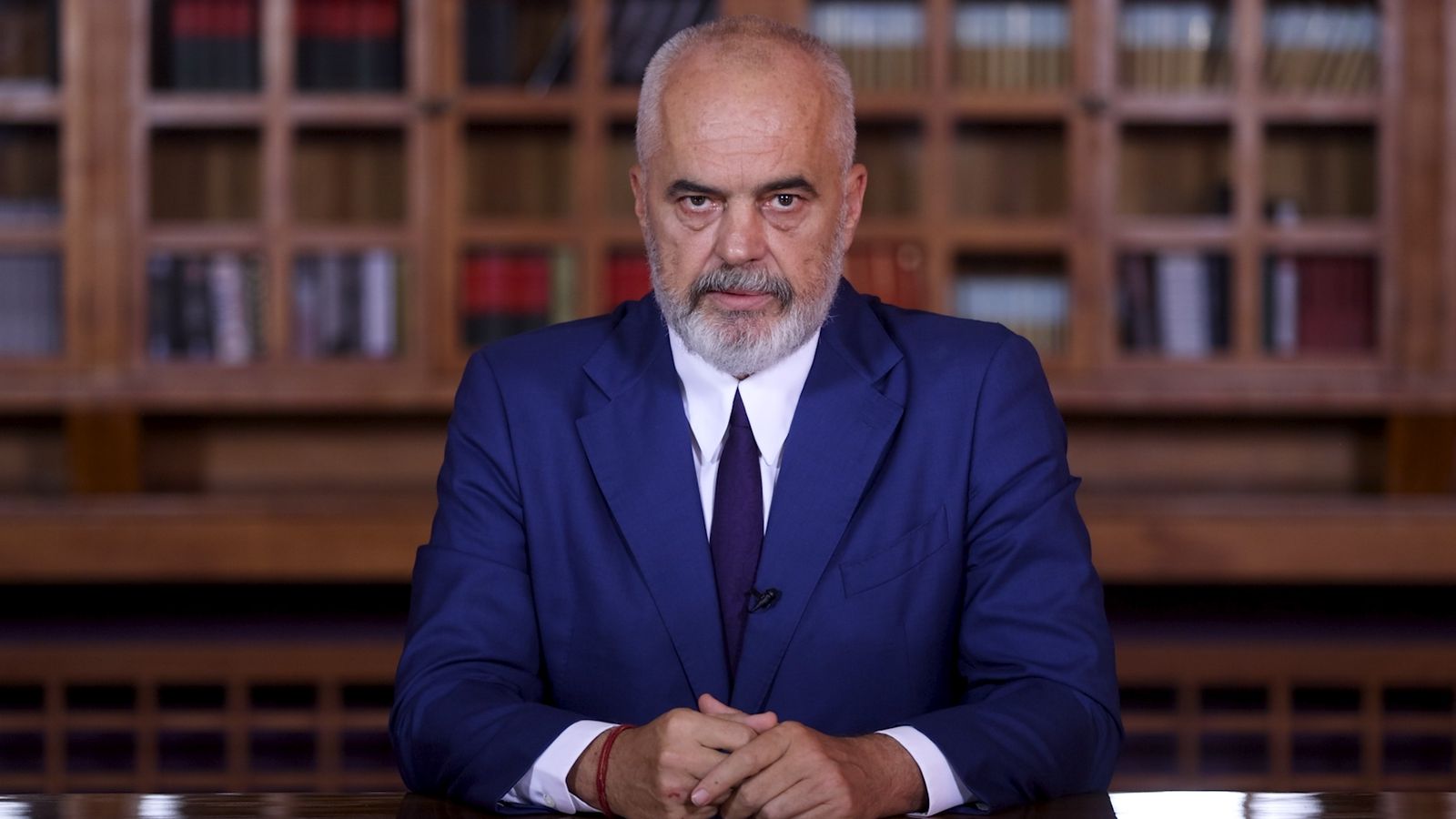 Mesazhi i Ramës për Arben Ahmetaj: Kush e ngatërron rrugën do të pësojë këtë fat