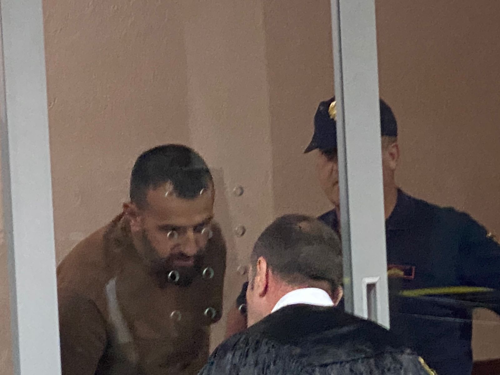 Pamjet e Valter Bamit në kafazin e gjykatës, dyshimet për atentatin