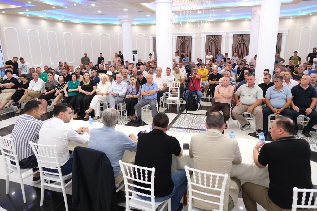 Në Rrogozhinë votohet më 23 korrik, Berisha nis fushatën fill pas vendimit të KQZ