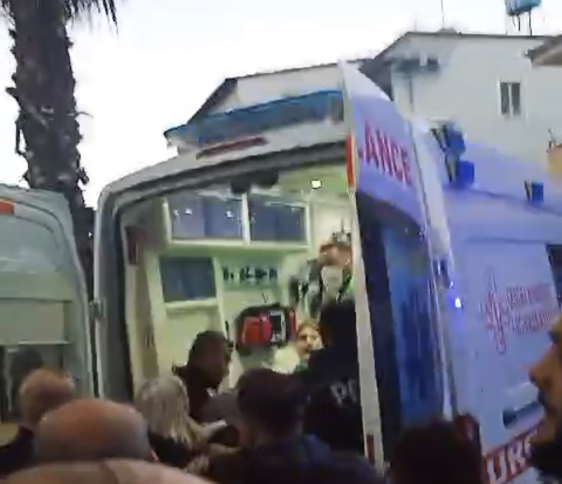 VIDEO/ 32 persona në urgjencën e Lushnjës nga flakët në qendrën tregtare