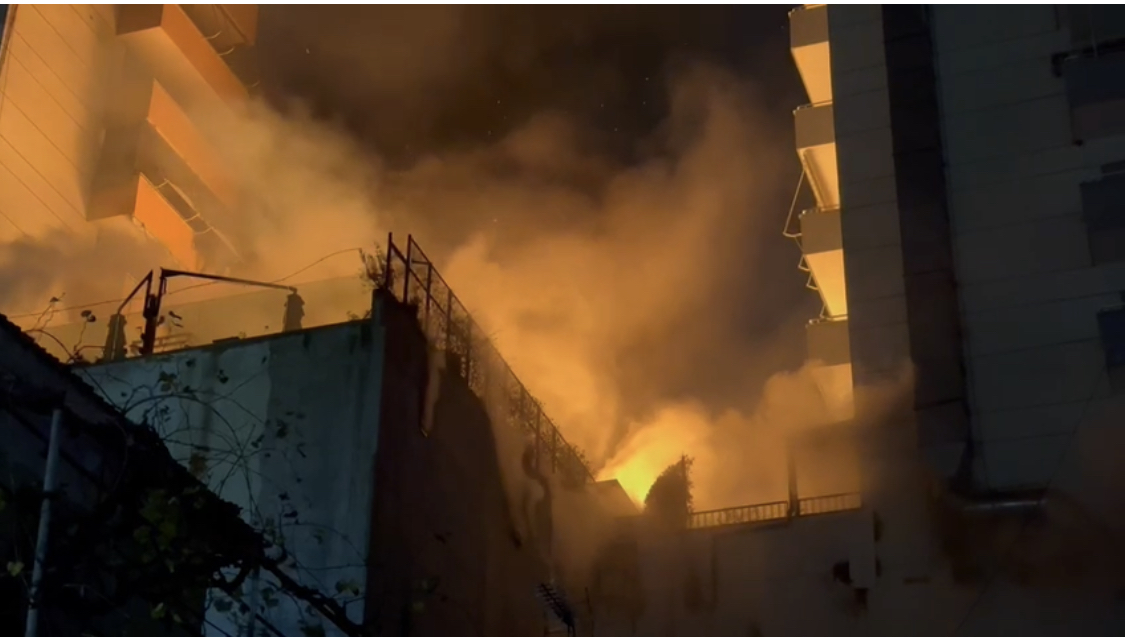 VIDEO/ Zjarri i frikshëm kthehet frikshëm sërish