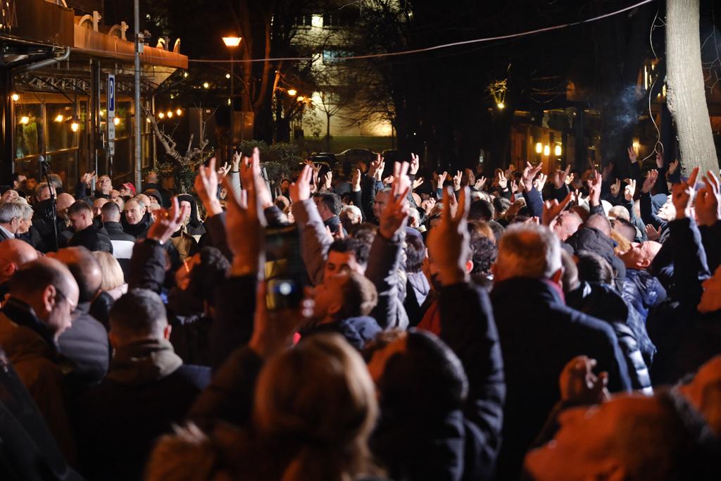 “PengBasha punon për mandatin e Edi Ramës dhe qeverisjes me të”