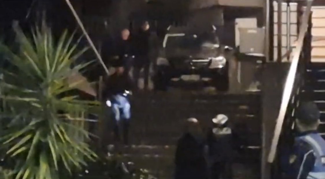 FOTO&VIDEO/ Pamje nga ballkoni ku u vra Sinomataj, u qëllua me snaiper