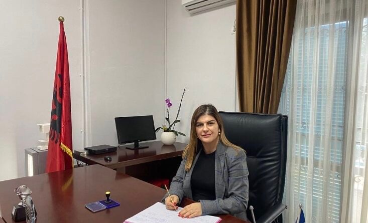 Shkarkohet drejtoresha e kadastrës së Sarandës