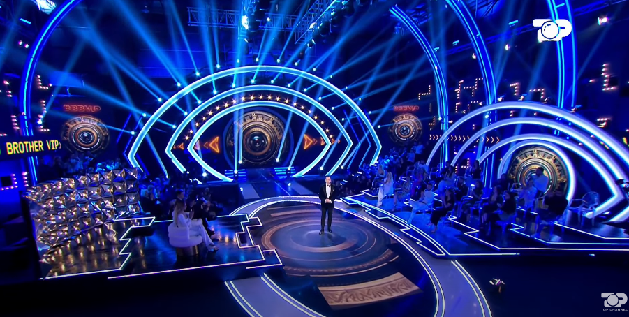 Nis spektakli i BB VIP 3, Ledion Liço nis prezantimin e lojtarëve, çfarë shkruan Arbana Osmani