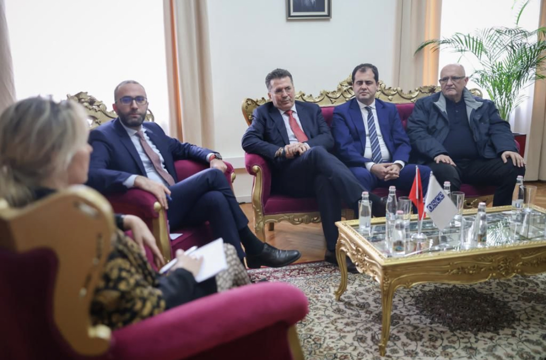 Opozita, takim me OSBE: ‘Rifillimi i punës verëm nga mazhoranca, farsë që rrezikon zgjedhjet