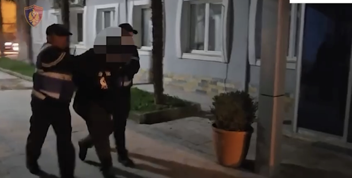 Plagosje me thikë në Vlorë, ndërhyrja e policisë nuk lë hapësirë për autorin