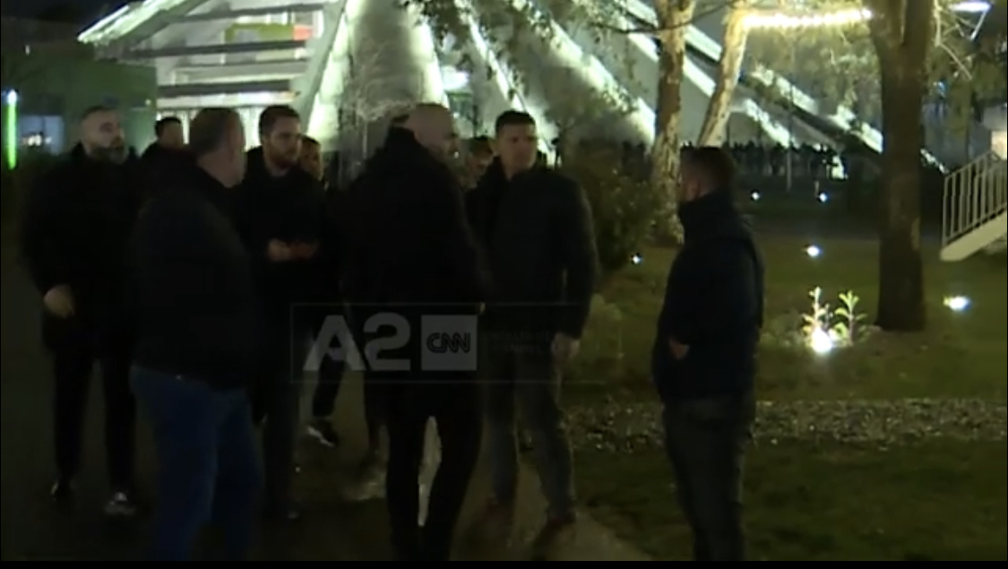 Shkëlzen Berisha, përplasje me policë civilë te protesta