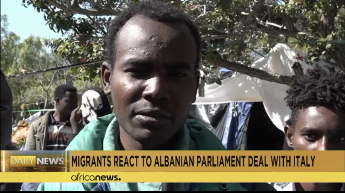 VIDEO/ Afrikanët në kampet e Tunis refuzojnë Shqipërinë: Më mirë qëndrojmë nën represion në vendin tonë