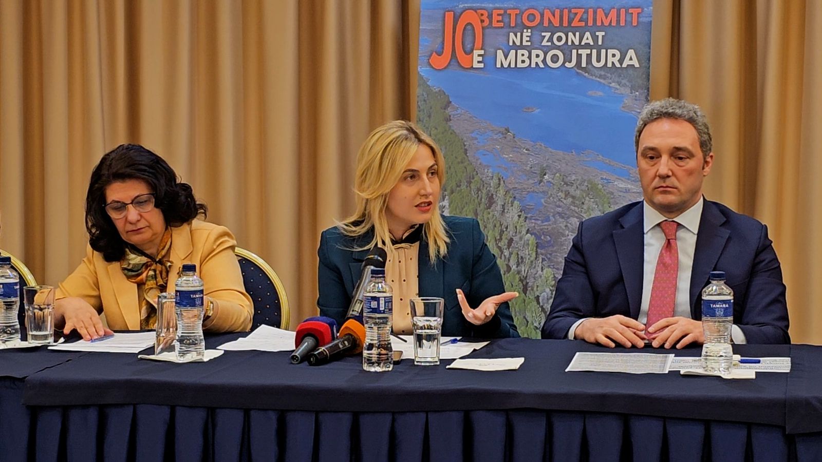 Ina Zhupa, tur për mbrojtjen e parqeve dhe trashëgimisë, takim në Shkodër