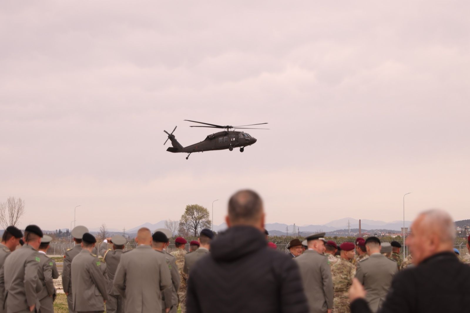 Rama risjell  kohen e Traktatit të Varshavës në Kuçovë, fton sërish NATO-n në projektin personal të Porto Romanos
