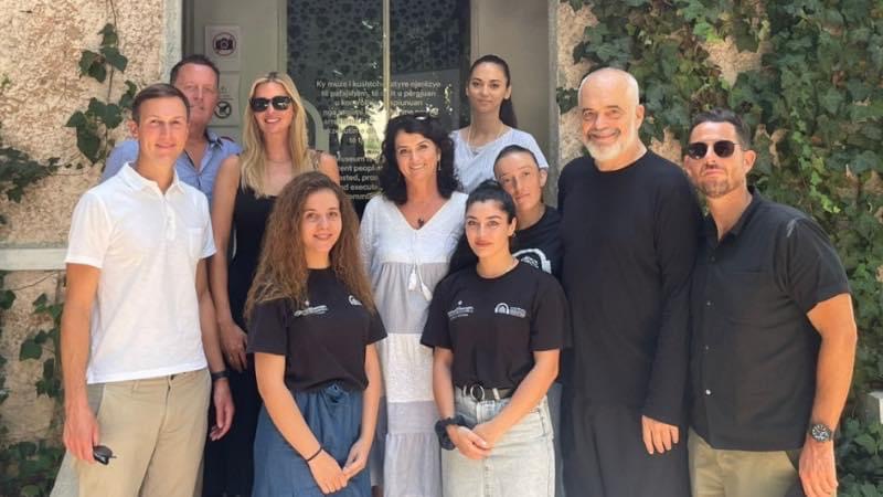 Pushteti i gjatë i Ramës, ndere personale me pasuri publike. Ja si e përshkruan ai veten mes Soros dhe Trump