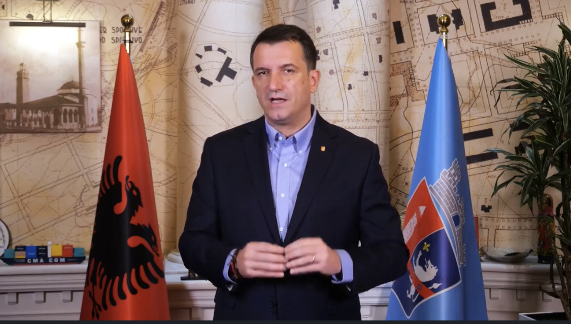 Veliaj komenton arrestimin e drejtorëve, rasti Rama-Ahmetaj, fija e barit ku kapet kryetari i bashkisë. Kuptimi: Po të arrestohem unë, të arrestohet edhe Rama