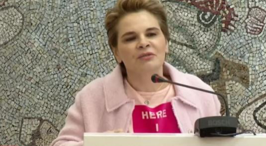 Kryemadhi, rezistencë largimit nga forumet drejtuese të PL. Meta: Më 27 prill ose unë, ose ti!