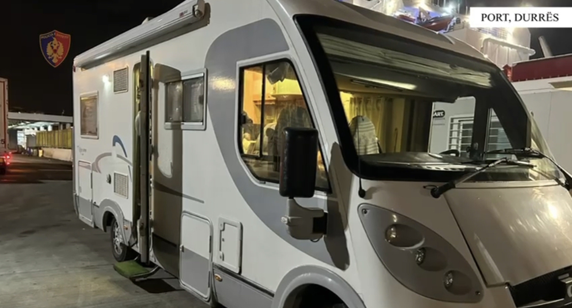 DURRËS/ Kapet në port italiani me një armë akull të re