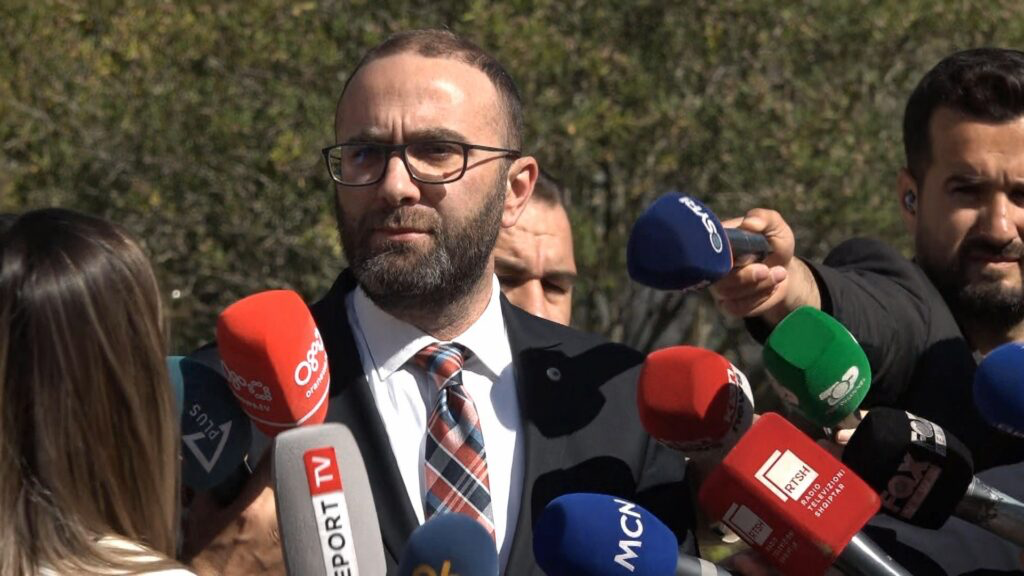 PD vendos të votojë amnistinë, Bardhi kërkon Ramën në Parlament për vëllain