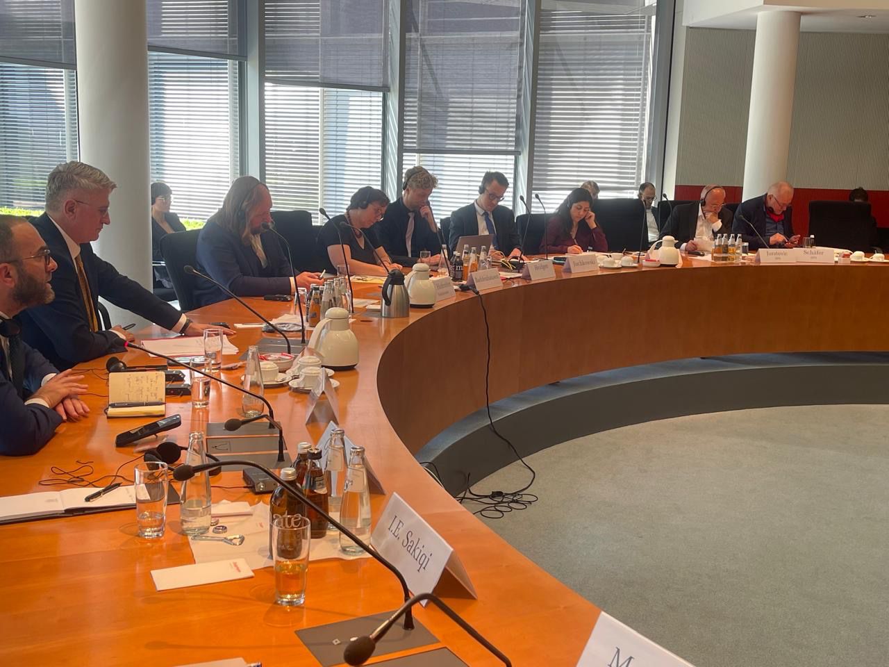 Gazment Bardhi dhe Agron Gjekmarkaj seancë dëgjimore në Bundestag