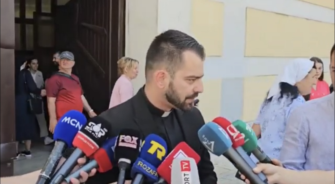 Veliaj fallsifikon priftin, kisha katolike e zemëruar me aktin
