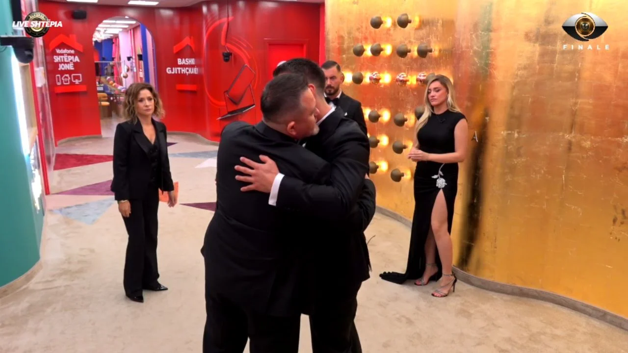 BBV3/ Eleminohet Meritoni, votat e tij mund të transferohen te Romeo. Të paktën dalja e M. favorizon mikun e tij