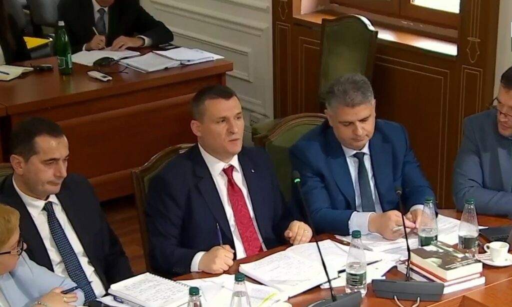 Altin Dumani: Ka gjyqtarë dhe prokurorë që kaluan vetingun dhe bënë korrupsion. Krimi i organizuar po pastron paratë në Shqipëri