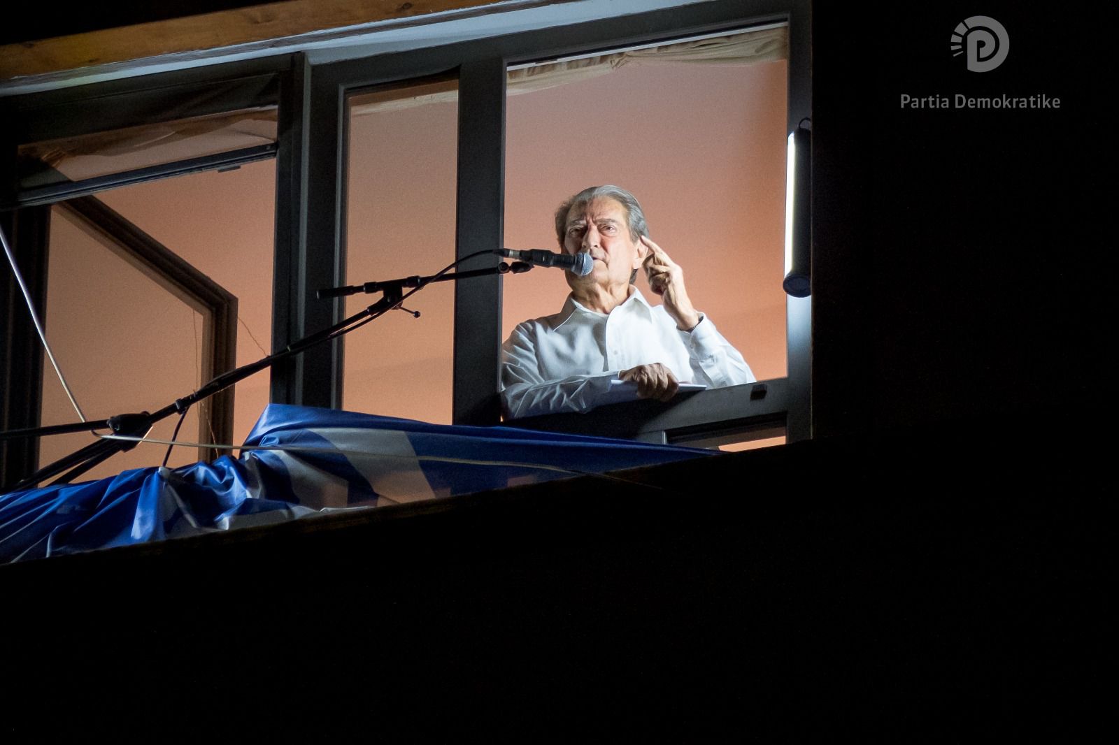 “Kullat e drogës, monumente korrupsioni, kanë vendosur tiraninë e çmimeve stratosferike në ndërtim në Shqipëri”