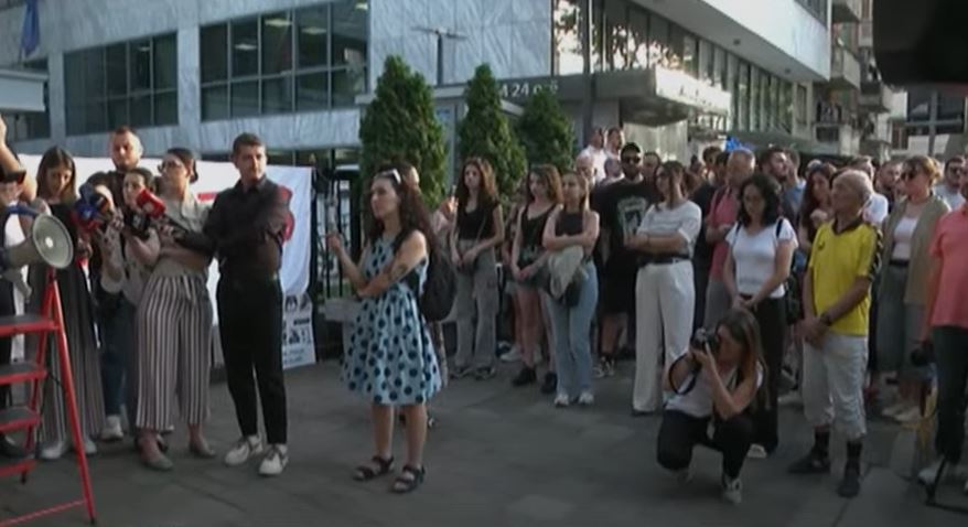 Protesta për skandalin e onkologjikut, Rama dy vendime për të neutralizuar furtunën antiqeveri