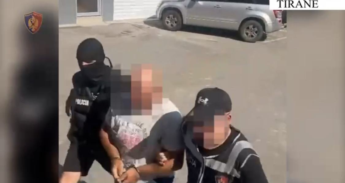 EMRI/ Vrau në Greqi para 14 vitesh, arrestohet në Tepelenë. Detajet e ngjarjes së rëndë