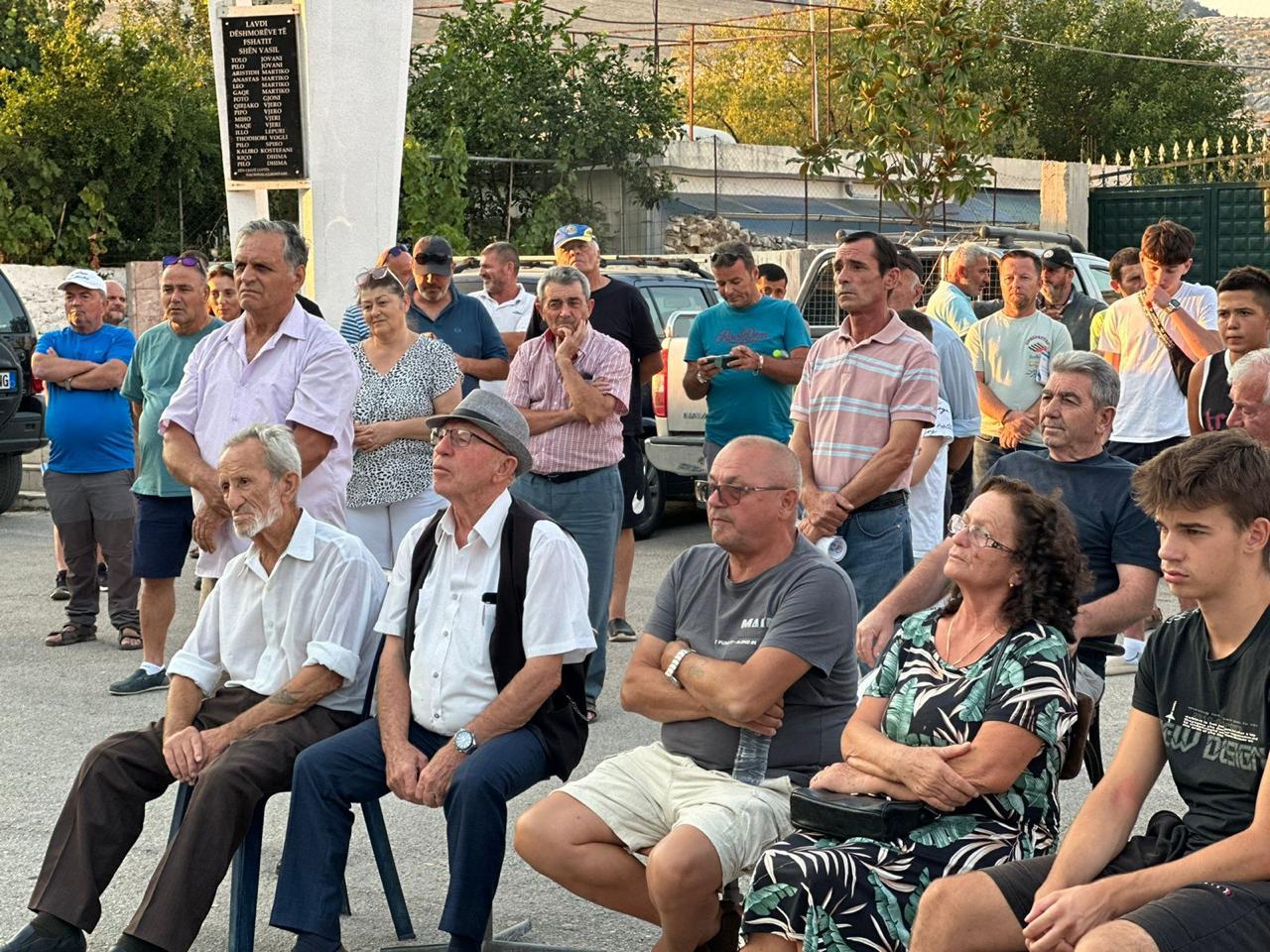 Noka, Dule dhe Boçi nga Shën Vasili: Petro Gjikuria është zgjidhja për ju. Rivali i tij përfaqëson rrëmbyesin e pronave