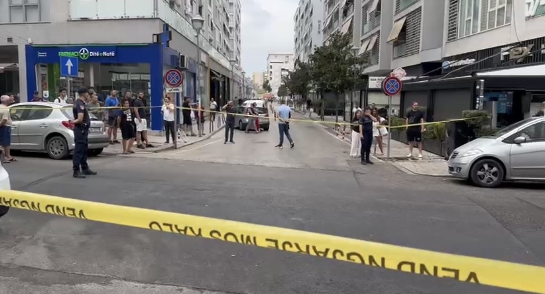 Kush ishte polici që qëlloi te Komuna e Parisit