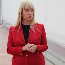 DOKUMENTAT/ PD, Frida Krifca, para publike ndërsa shpërdoroheshin fondet e BE