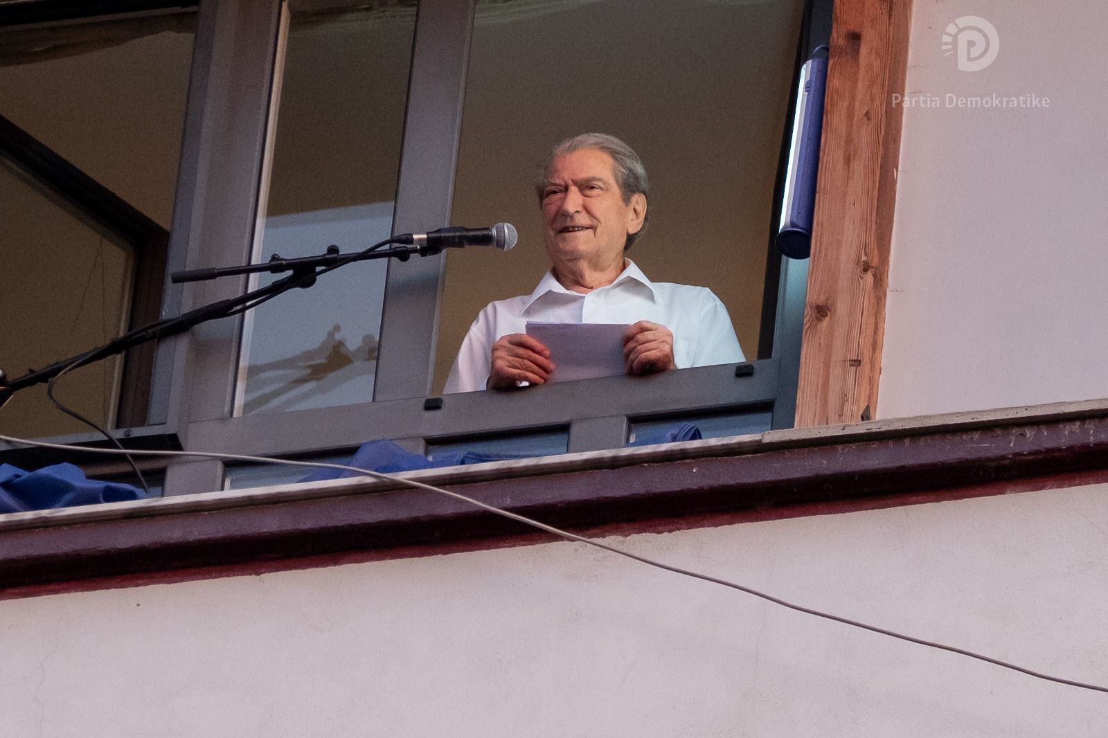 Shqiptarët, objekt agresioni mediatik e censure mediatike me paratë e taksave të tyre