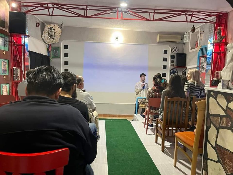 “Rroke dritën”, film i një zhanri të ri eksperimental me regji të Dario Harunit