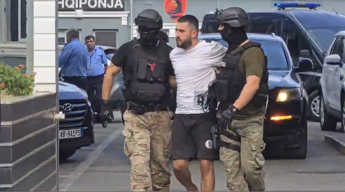 VIDEO/ Pamjet e arrestimit në Nikël të Marklen Hakës