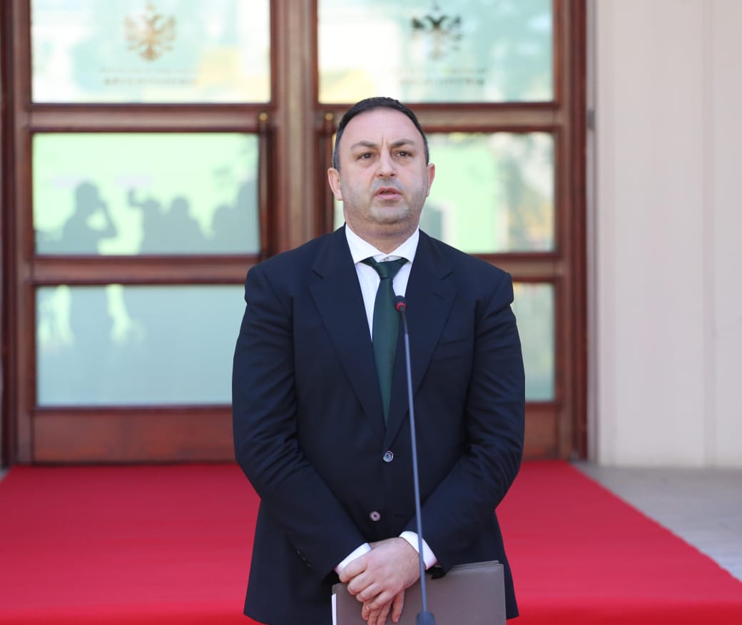 Kush u emërua në krye të Tatimeve të Republikës. Qeveria nuk bëzan për drejtorin e ri të Policisë