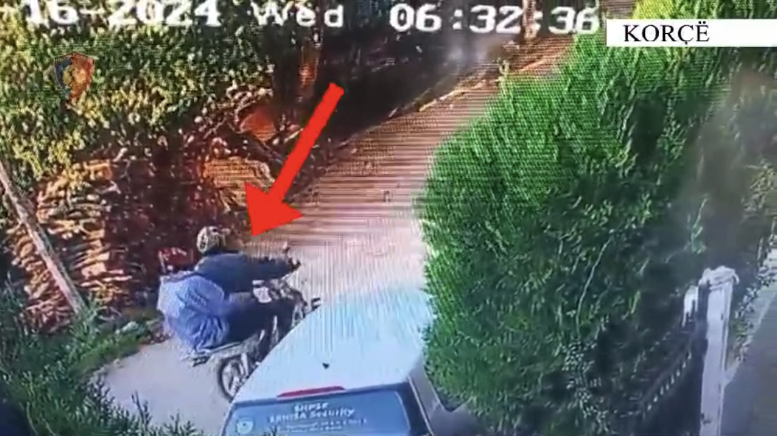 VIDEO/ Publikohet video kur dy hajdutë vjedhin motorin në Korçë