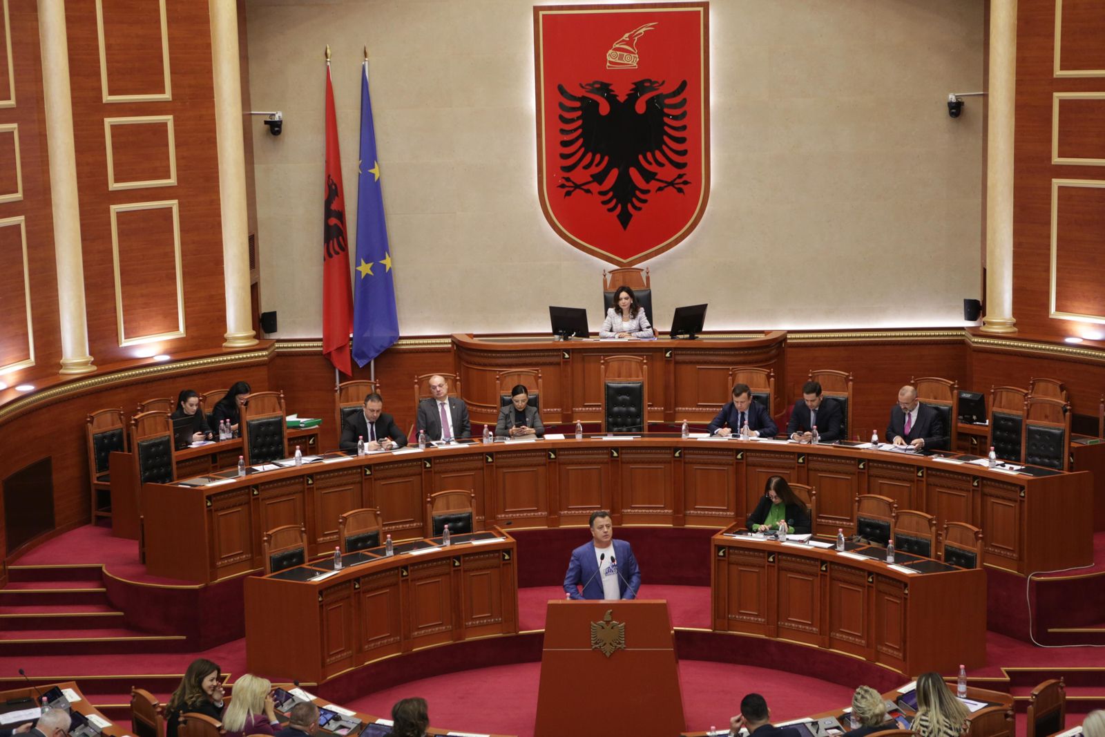 Noka: Sot kemi ardhur në Kuvend t’ju çjerrim maskën! Mosbindja civile nuk do të ndalet