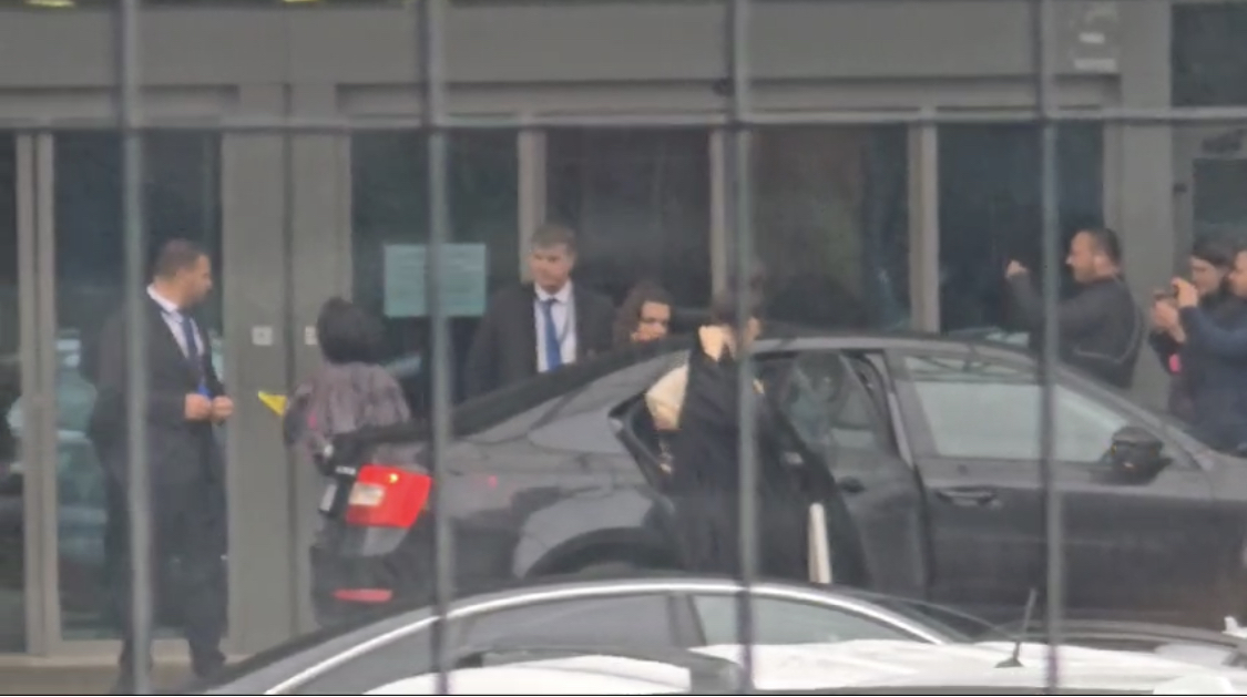 VIDEO/ Prokurorë e gjykatës në spitalin Hygea ku ndodhet Prelleshaj