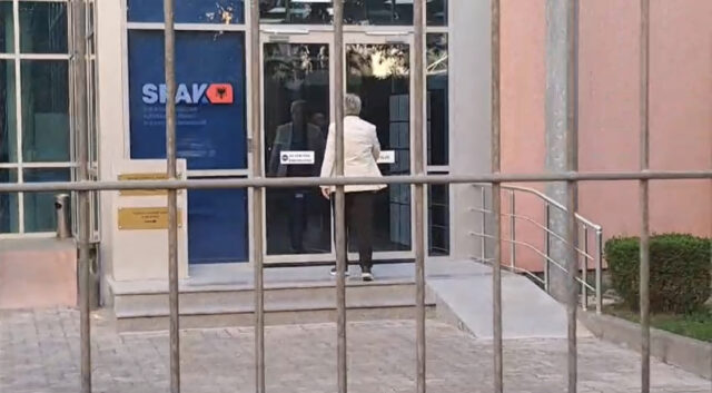 Benet Beci nën hetim nga SPAK për korrupsion, flet për gazetarët në Shkodër