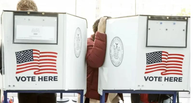 Votimi në SHBA drejt përfundimit, çfarë thonë exit poll-et, rusët alarme të rreme në qendra votimi permes ‘phishing’