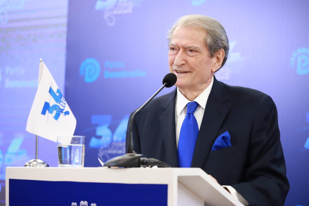 Berisha: Rikthimi i PD-së në pushtet herën e tretë do jetë fati i bardhë i vërtetë i shqiptarëve