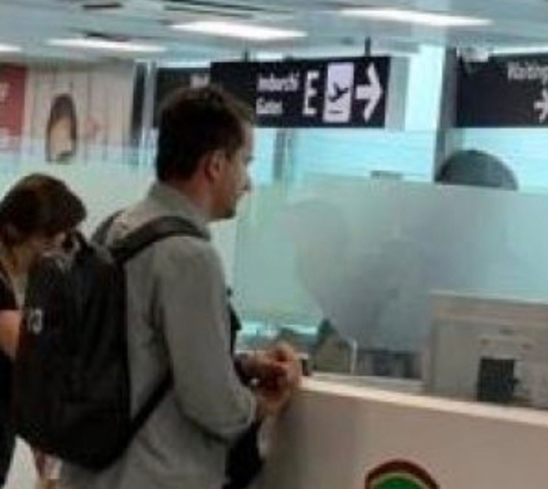 “Erion Veliaj lë Tiranën me avionin e mëngjesit. Nuk dihet data e kthimit”