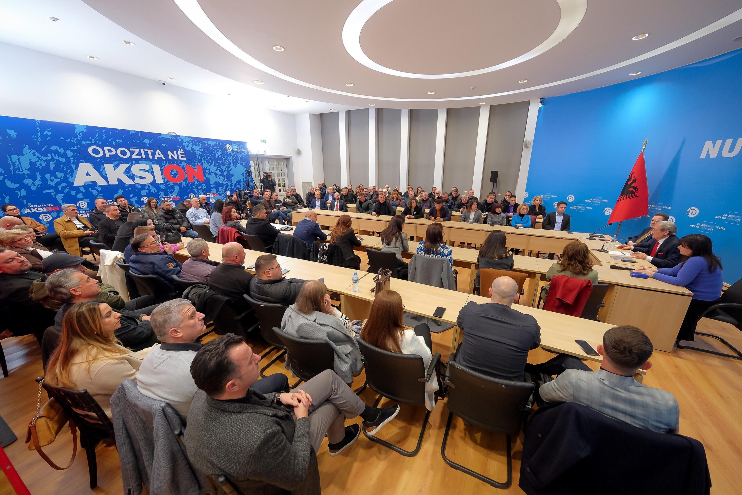 Berisha: Vetëm një emigrant demokrat kishte regjistruar 500 persona!