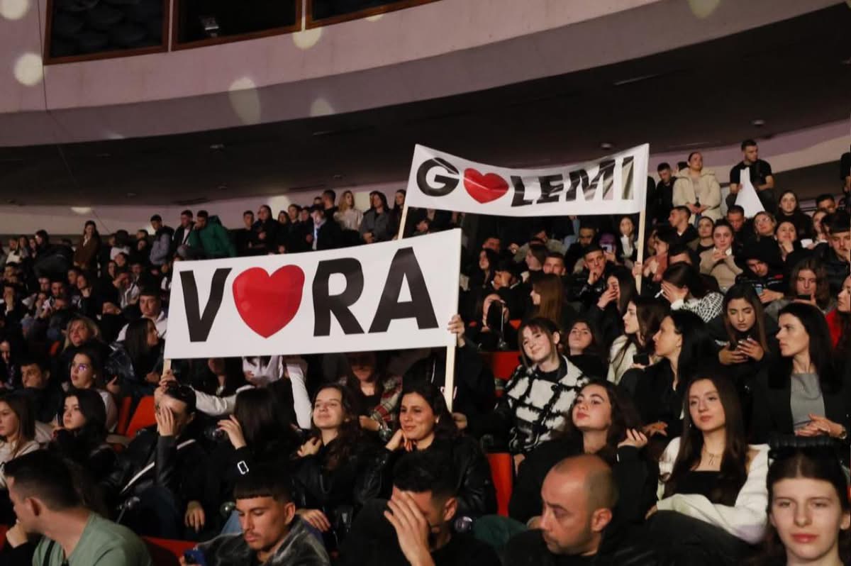 I nisin nxënësit nga Shkodra për të parë kopshtin zoologjik, përfundojnë në mitingun e Ramës