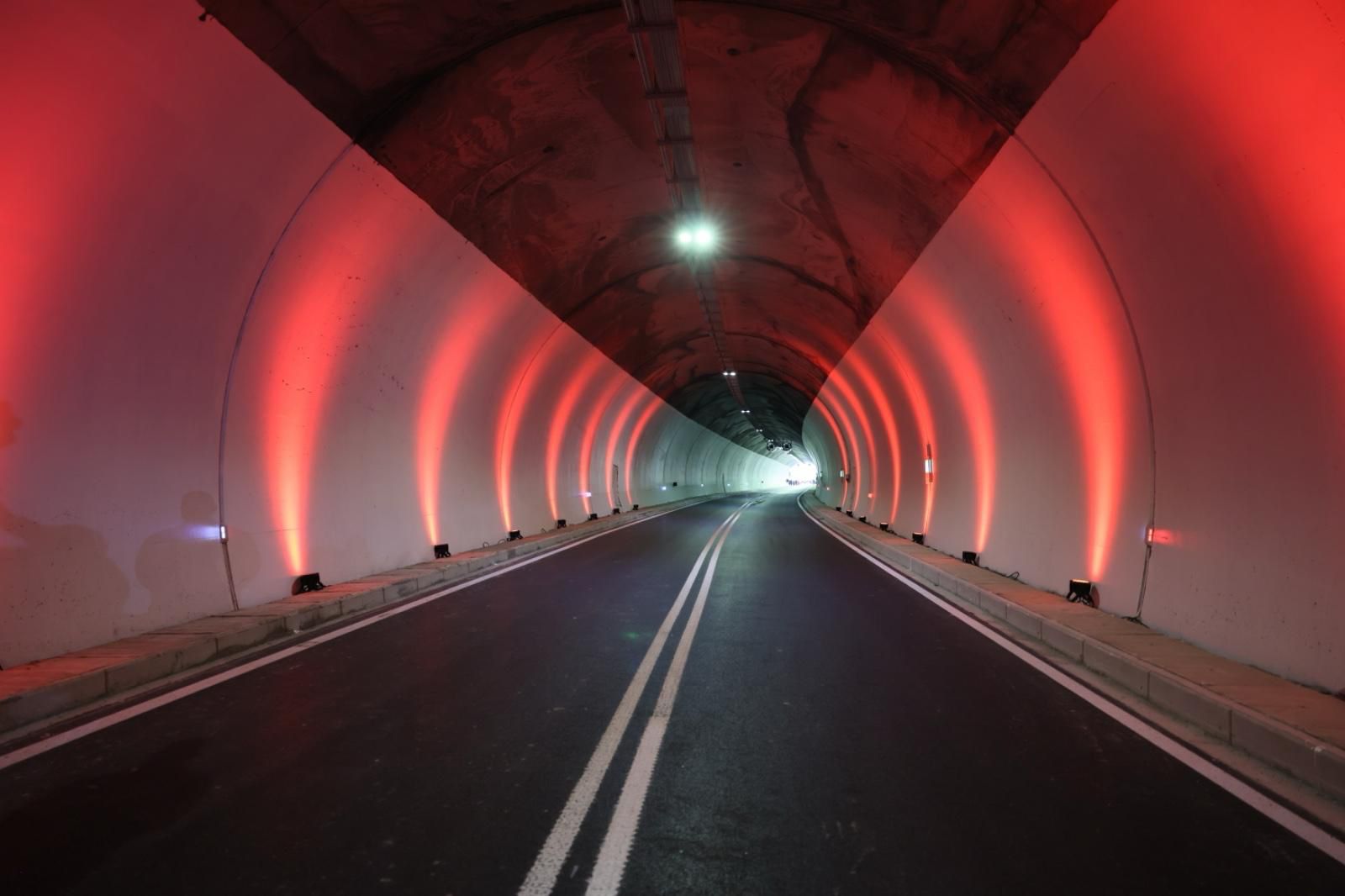 E grinë buxhetin për 7 vite, sot e hapën tynelin e floririt. Të njëjtin problem pati Kalimashi por u zgjidh në 2 muaj